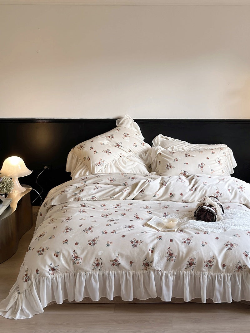 Bettwäsche-Set mit Vintage-Rosenprint, Volant-Saum und weichem Baumwoll-Perkal