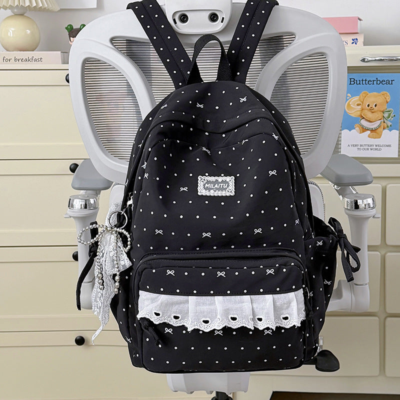 Charmanter Rucksack mit Schleifenverzierung