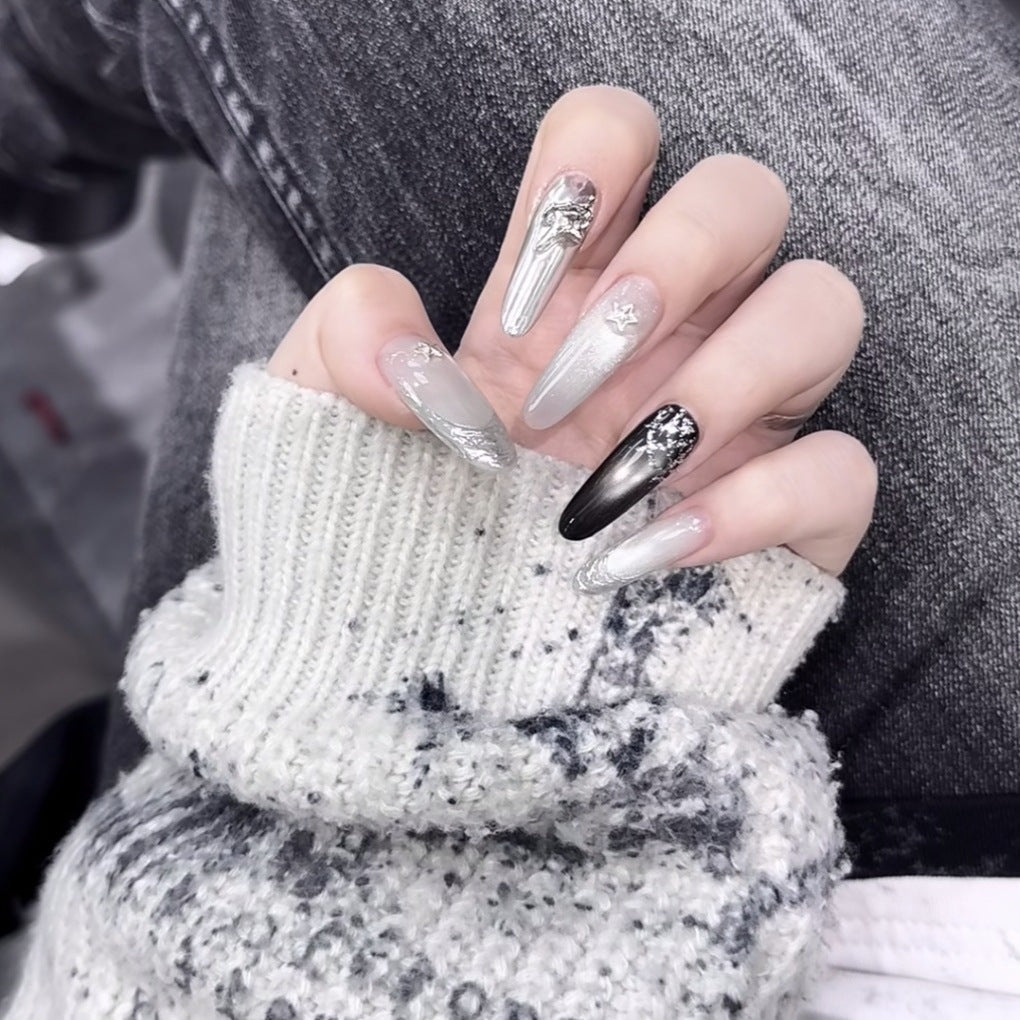 Künstlerische Stiletto-Nagelverlängerungen