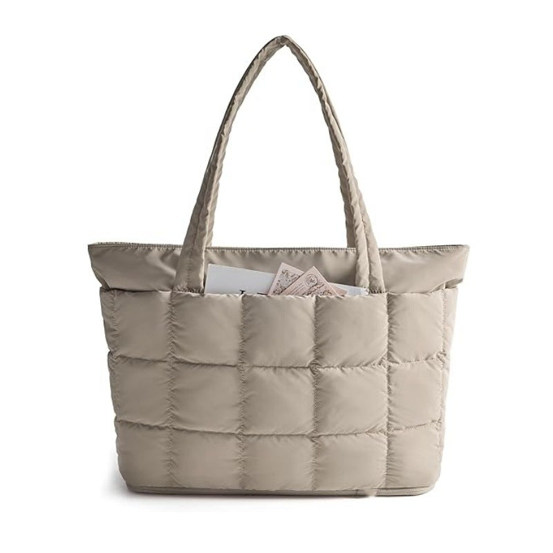 Praktische Tragetasche mit Gestepptem Design Brehn