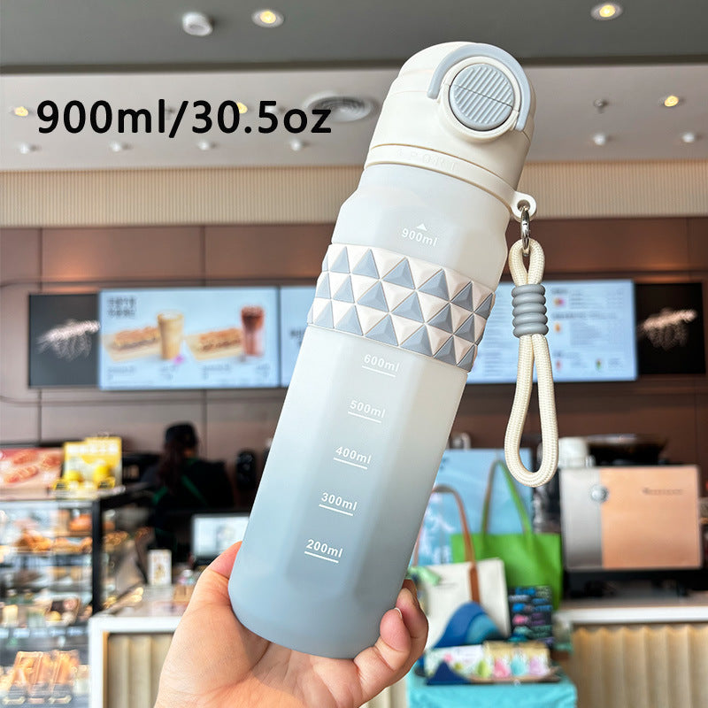 Damen Sportliche Wasserflasche mit praktischer Messskala Brehn