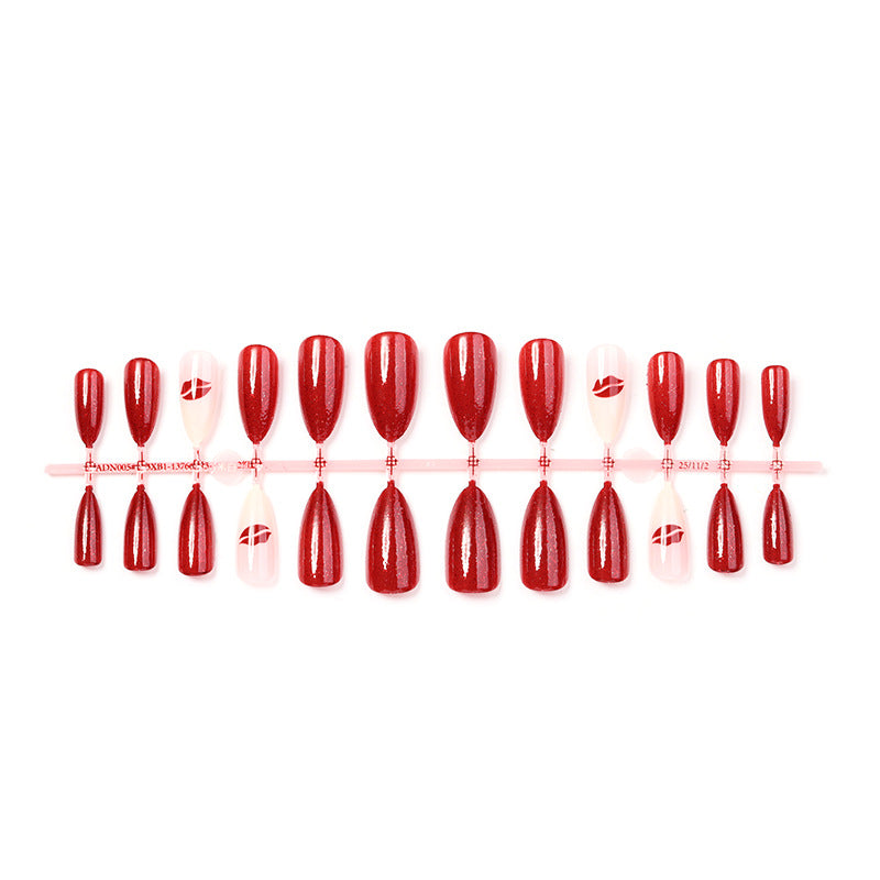 Glamorous Press-On Nail Set Brehn