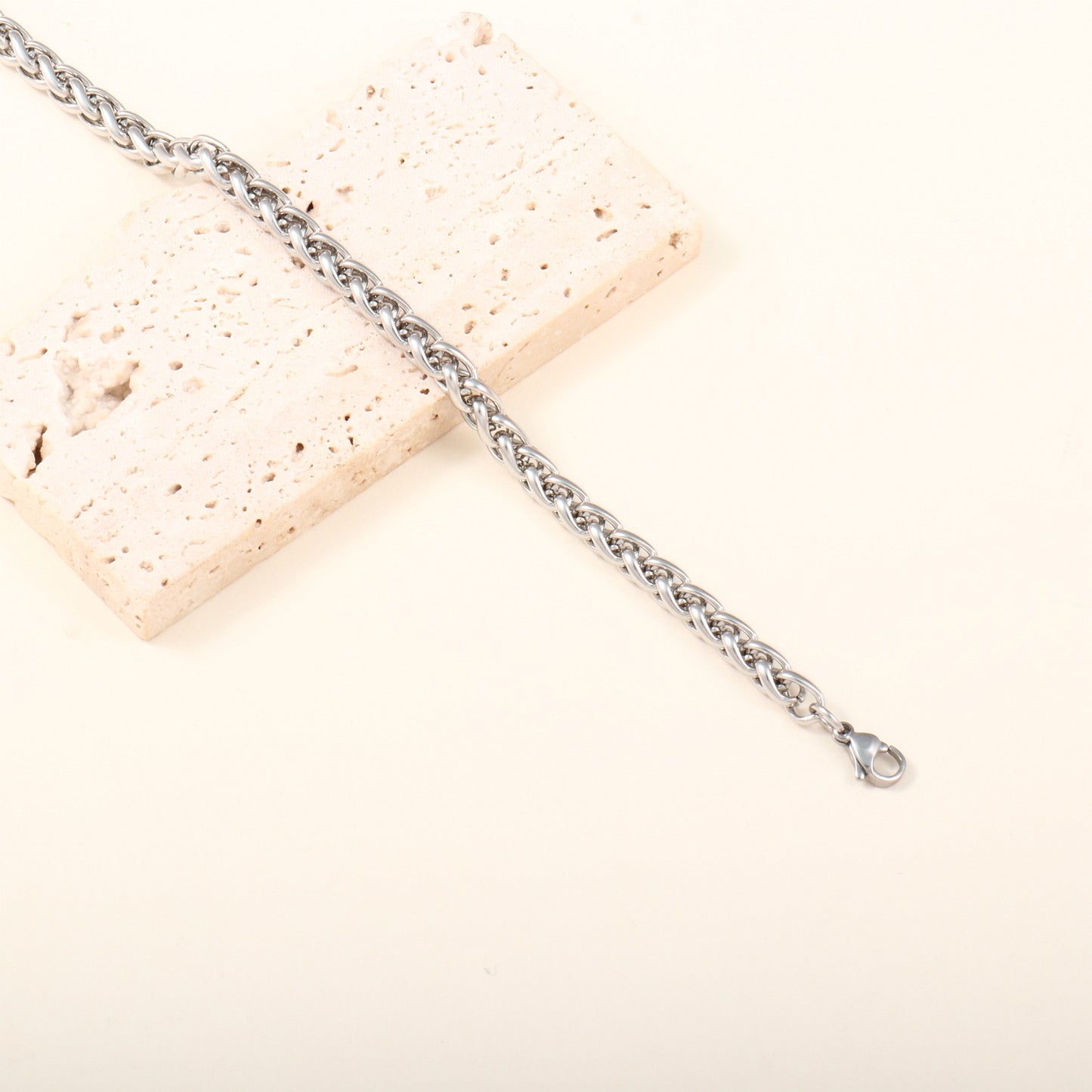 Handgefertigtes strukturiertes Kettenarmband Brehn