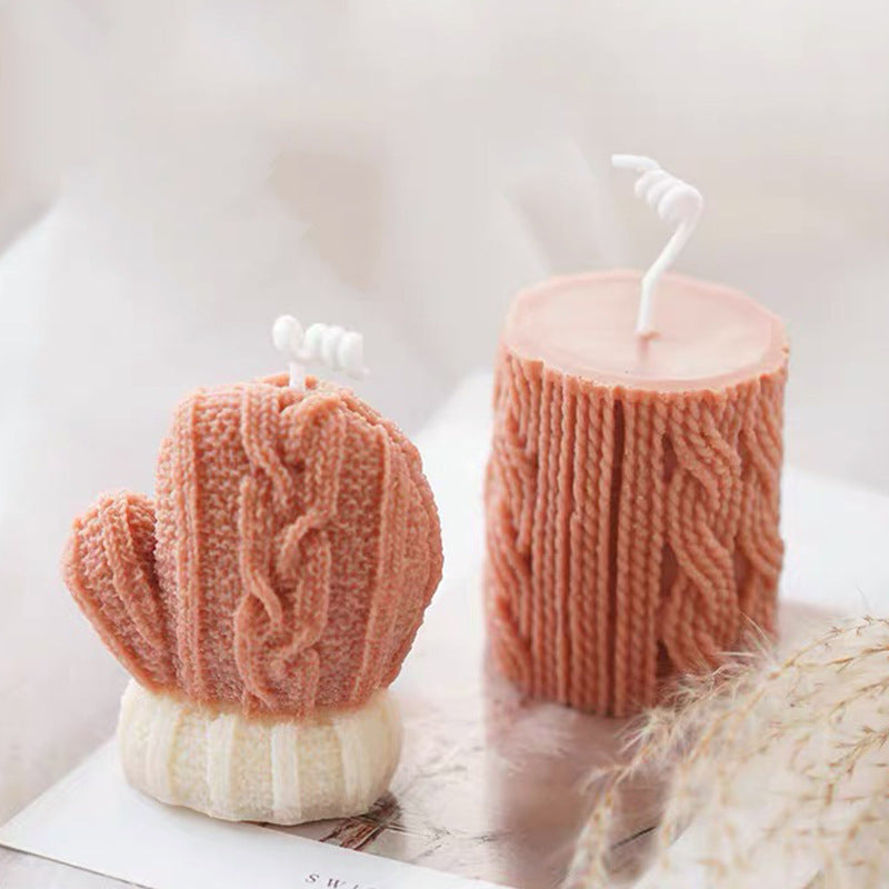 Weiche Kabelstrick-Babyhandschuhe mit elastischem Bündchen und angebundenem Handgelenkband
