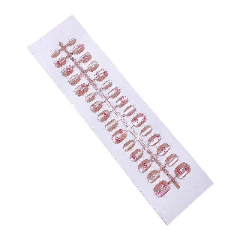 Kreative Kunstnägel mit verspielten Pfotenmotiven Brehn