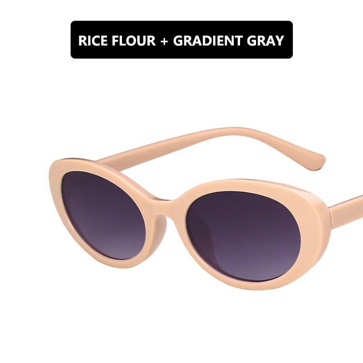Damen Cat-Eye Sonnenbrille mit transparentem Rahmen und gradienten Gläsern Brehn