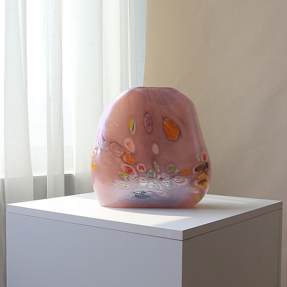 Handgeblasene skulpturale Flachprofil-Kunstglas-Vase Brehn