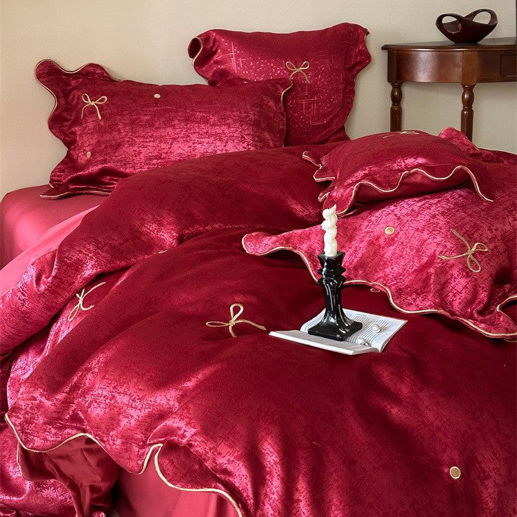 Luxuriöses Satin-Bettwäsche-Set mit Schleifenstickerei und Paspelierung Brehn