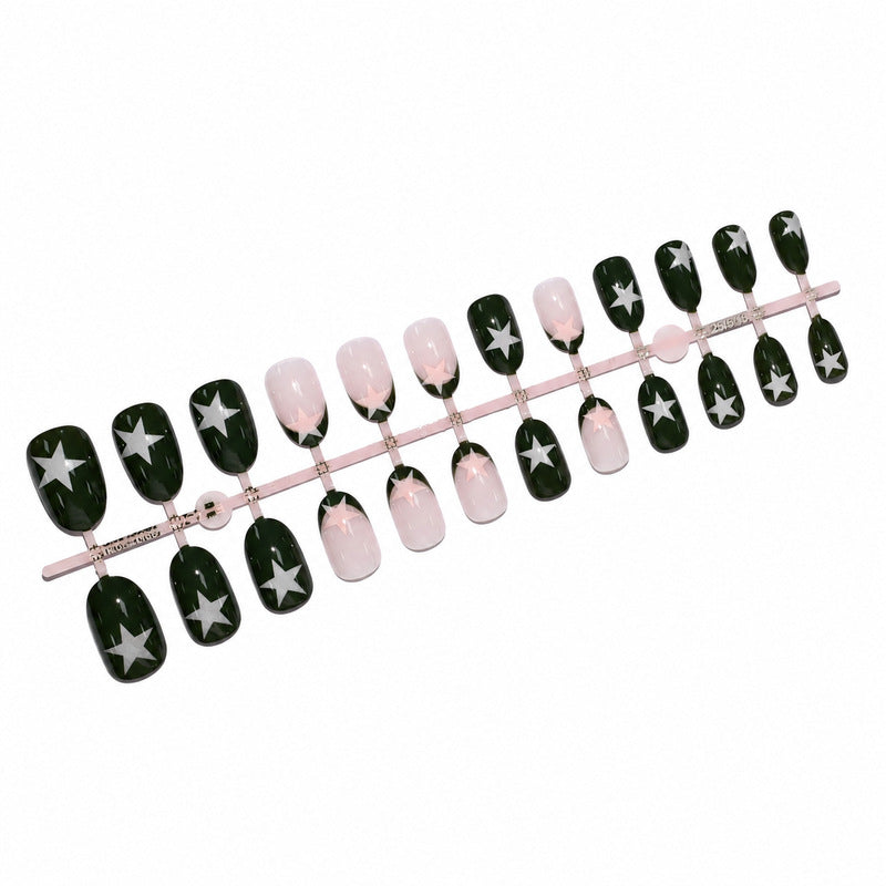 Kreative Nagelkunst mit Sternmotiven Brehn