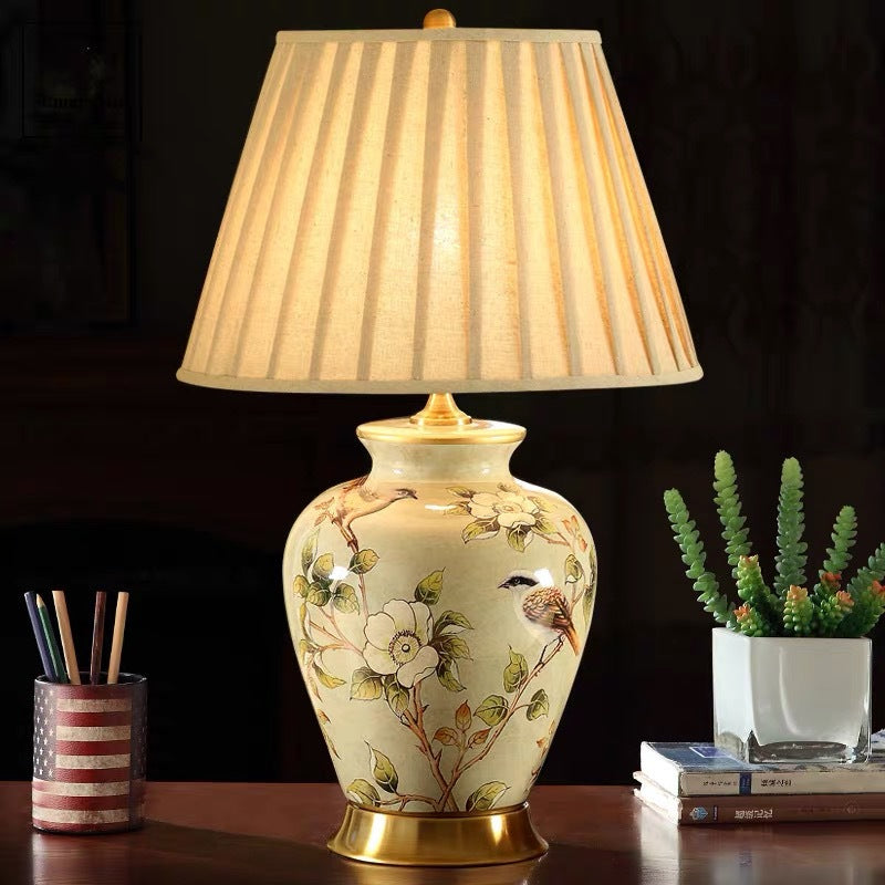 Vintage Floral Design Tischlampe