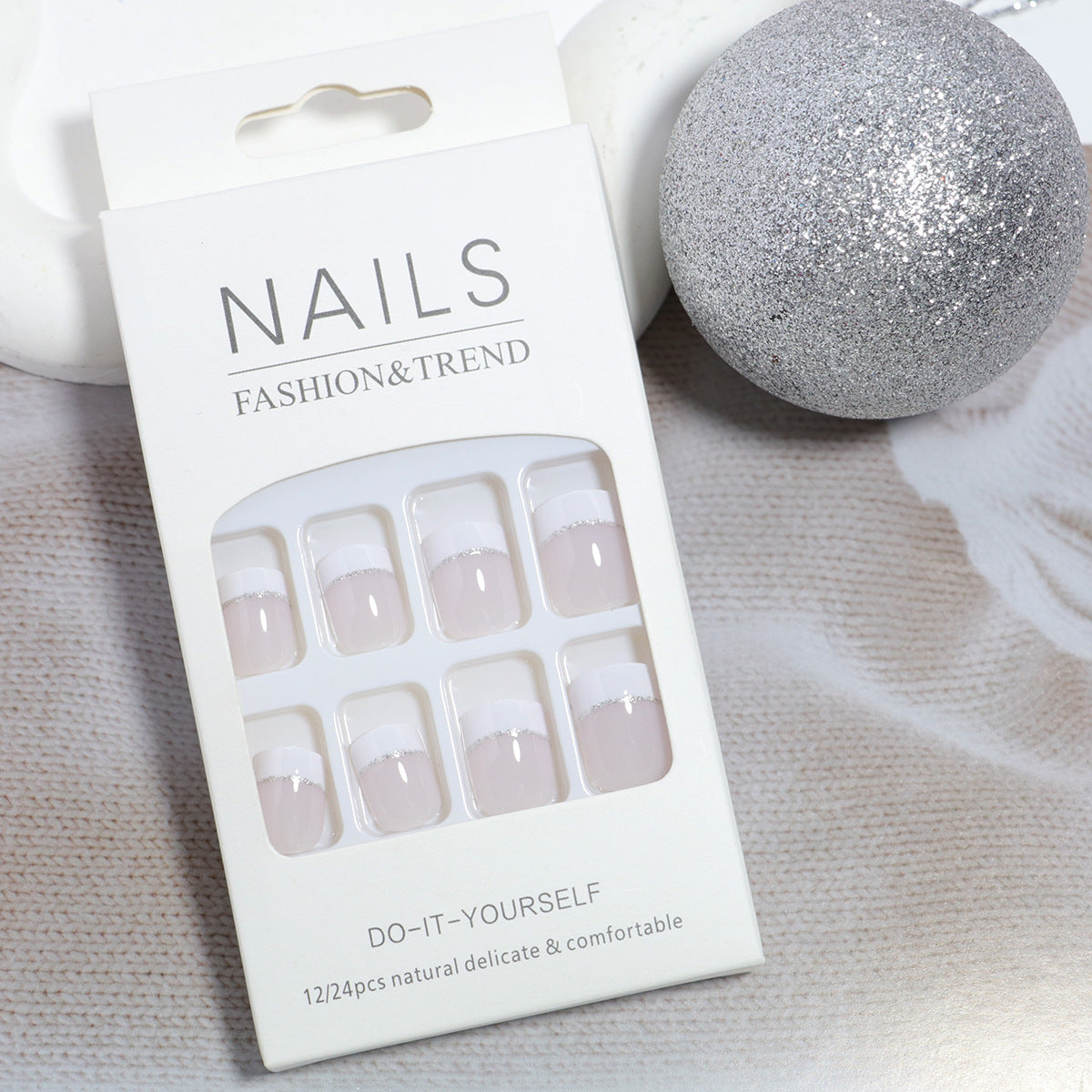 Glänzendes French Tip Press-On Nagel Set Brehn