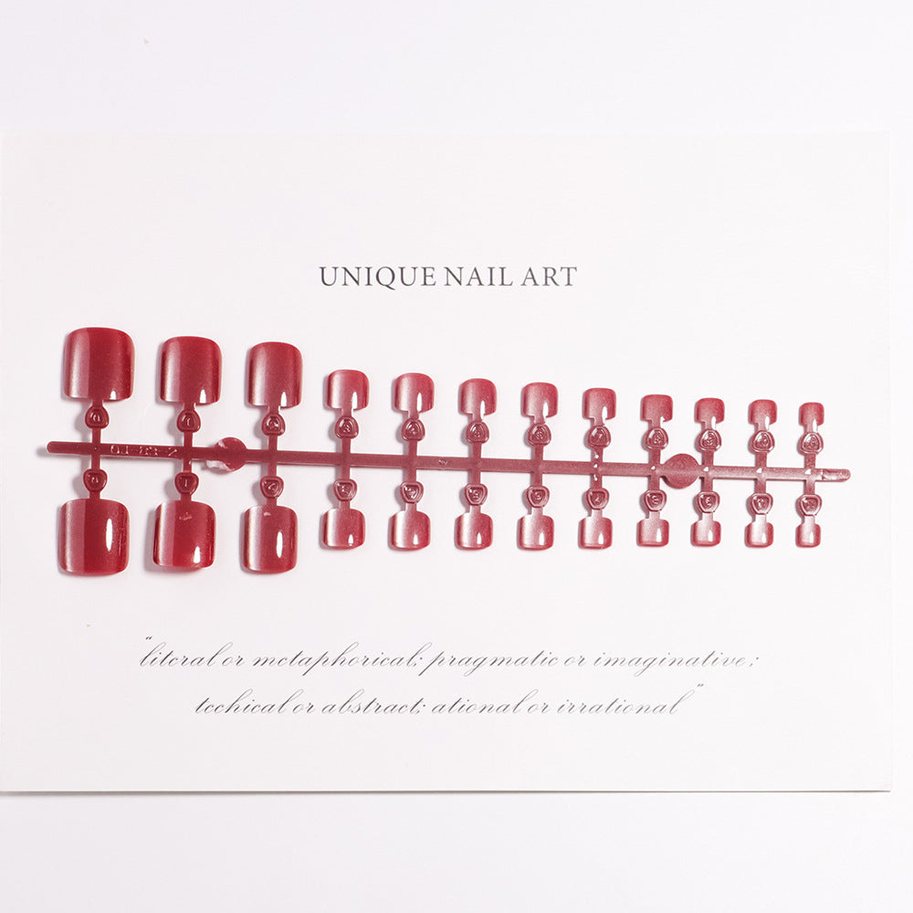 Einzigartige Press-On Nagelkunst Brehn