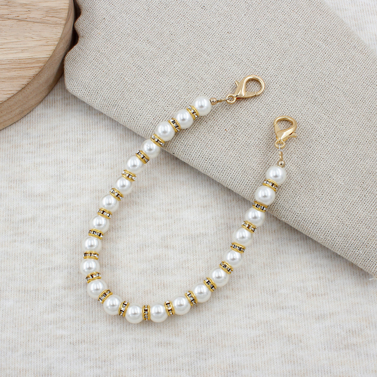 Elegantes Perlenaccessoire Brehn