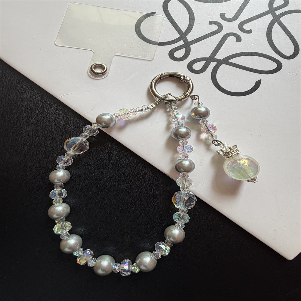 Elegante Perlen-Schlüsselanhänger mit Charm Brehn