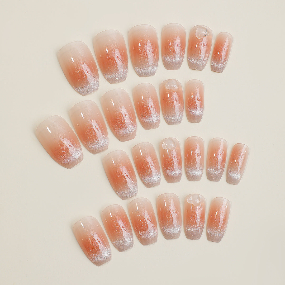 Elegantes Gradient Press-On Nagel Set mit Glänzender Oberfläche Brehn