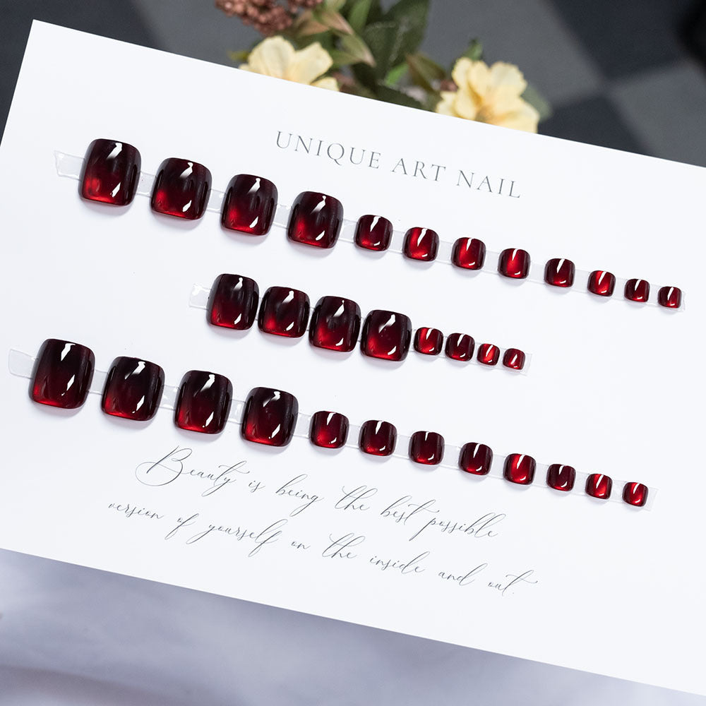 Glänzendes rotes Press-On-Nagelset Brehn