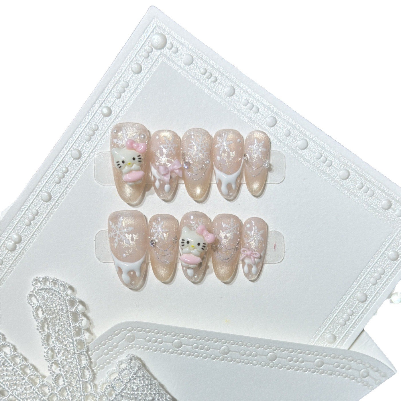 Dekoratives thematisches Press-On-Nagelkunst-Set Brehn