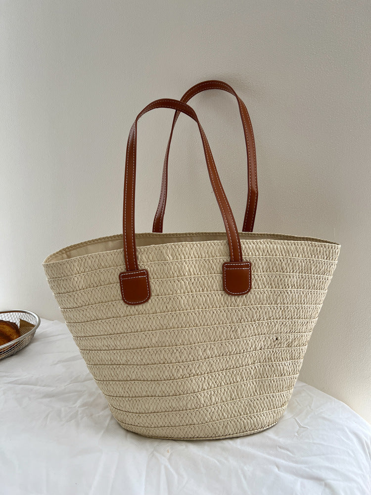 Handgefertigte Strohtasche mit Eleganten Ledergriffen Brehn
