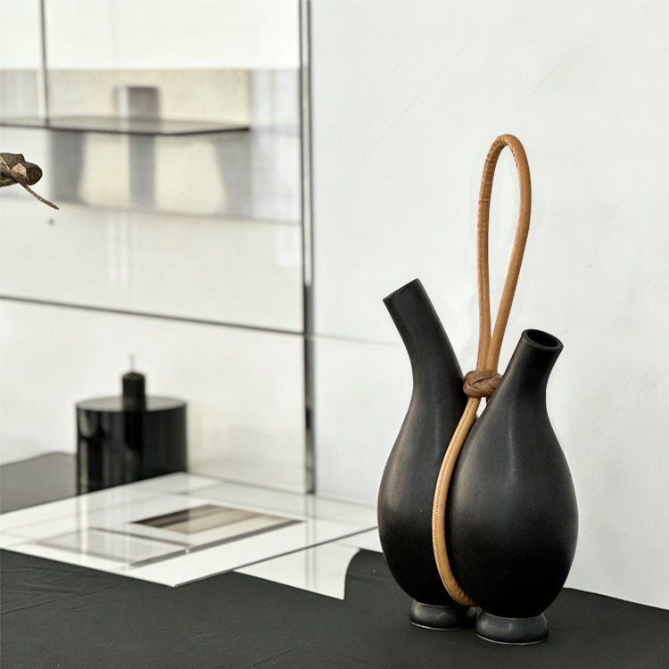 Künstlerische Doppelauslauf Dekorative Vase