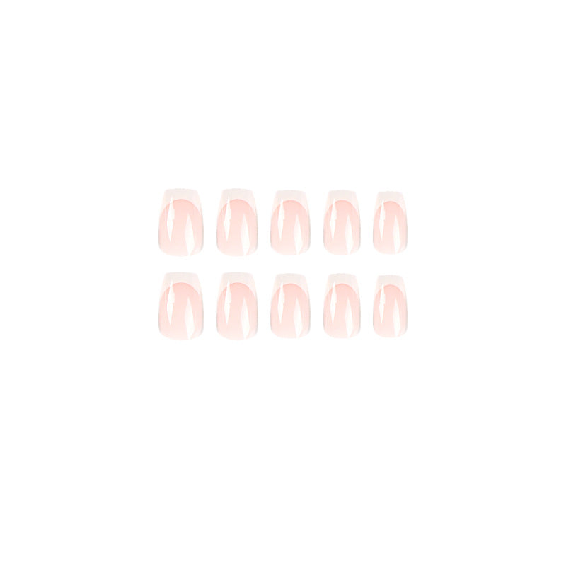 Elegante Nagelverlängerungen mit französischem Design Brehn