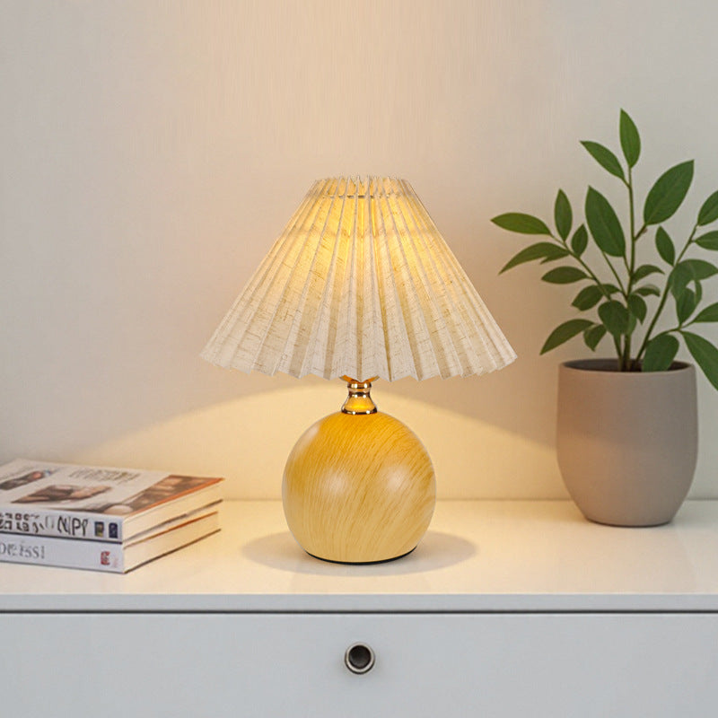 Zeitgenössische Tischlampe für Zuhause