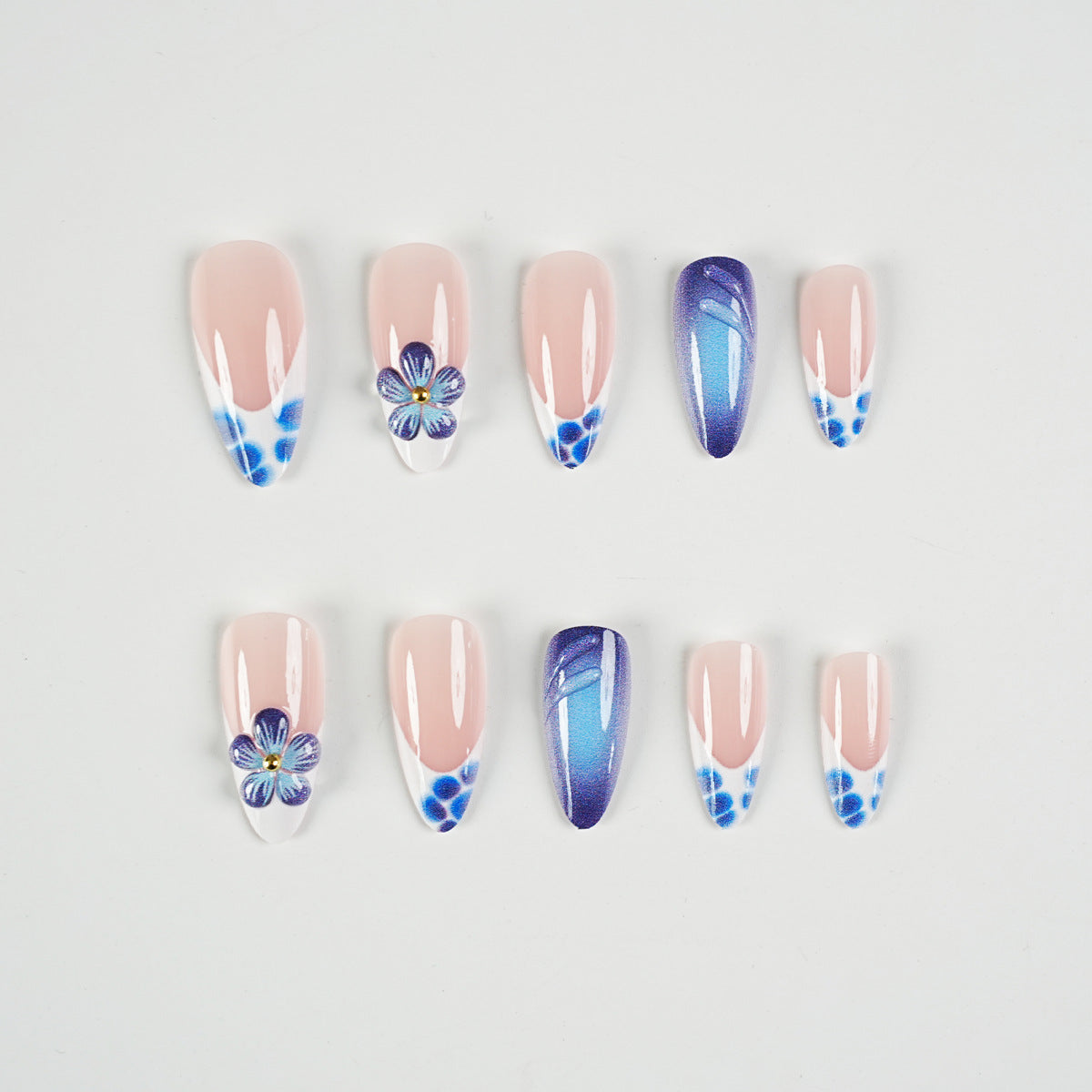 Künstlerisches Florales Press-On Nagelkunst Set