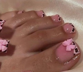 Blumenmuster-Nagelkunst Brehn