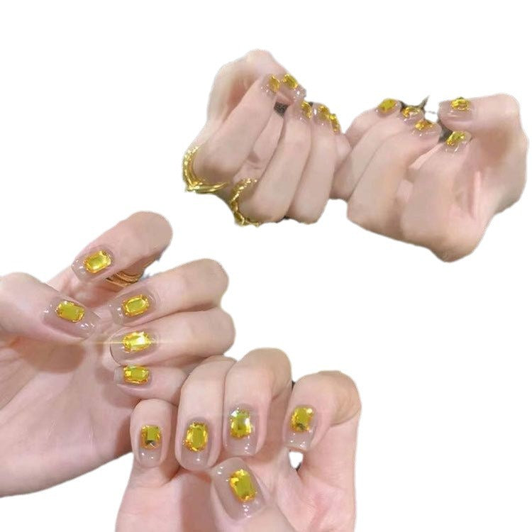 Premium Dekorative Press-On Nagelset mit Edelsteinakzenten Brehn