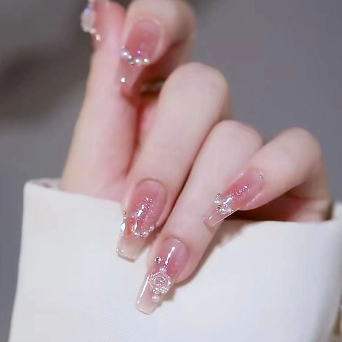 Dekorative transparente Press-On-Nail-Tips Brehn