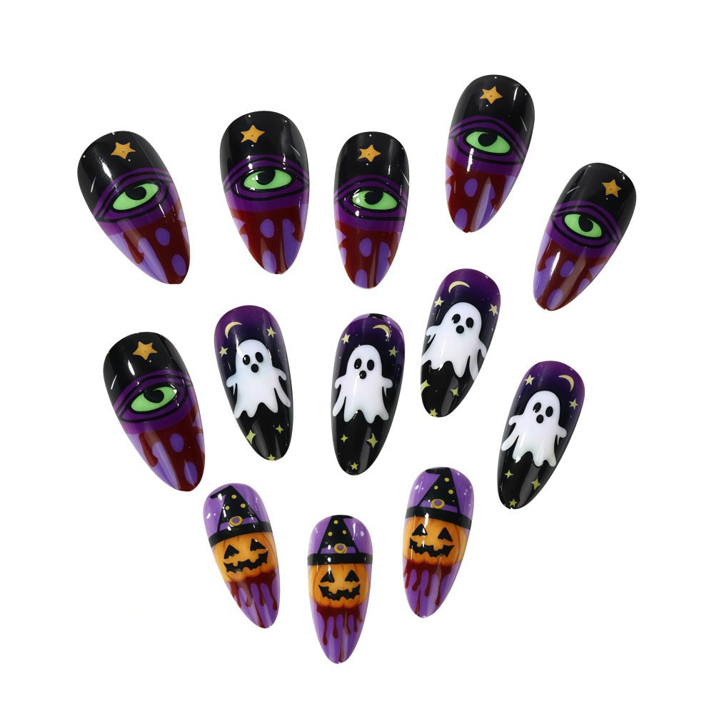 Kunstnägel im kreativen Halloween-Stil Brehn