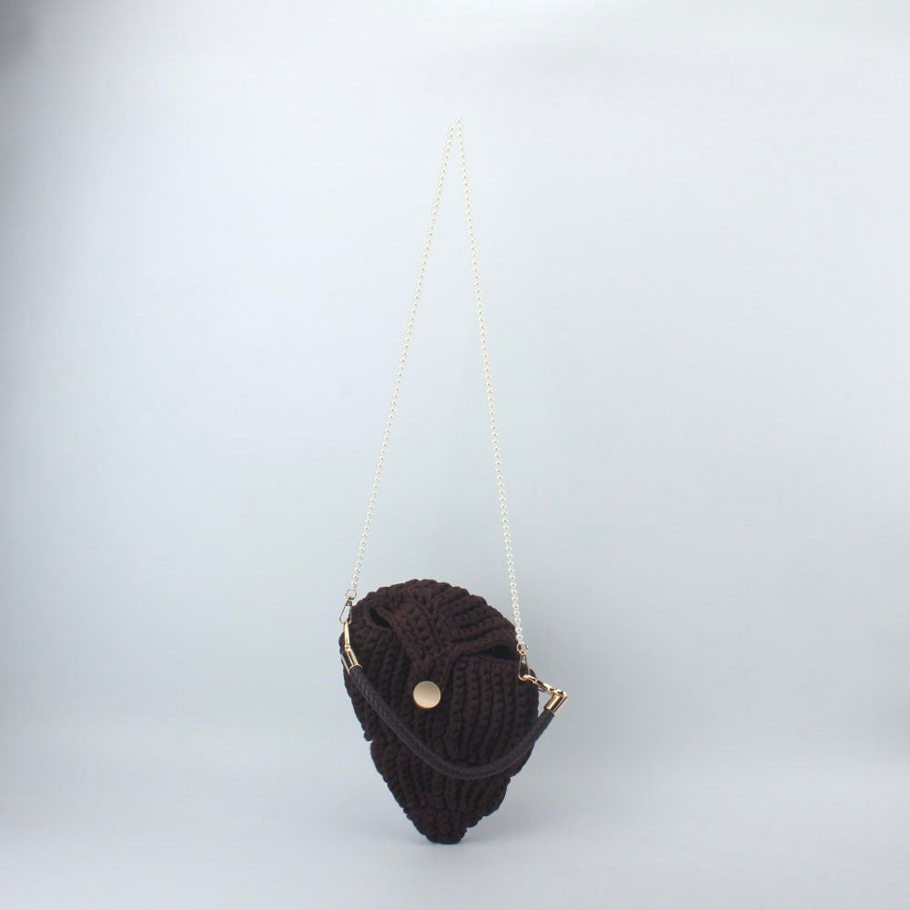 Handtasche Aus Hochwertigem Makramee mit Elegantem Verschluss Brehn