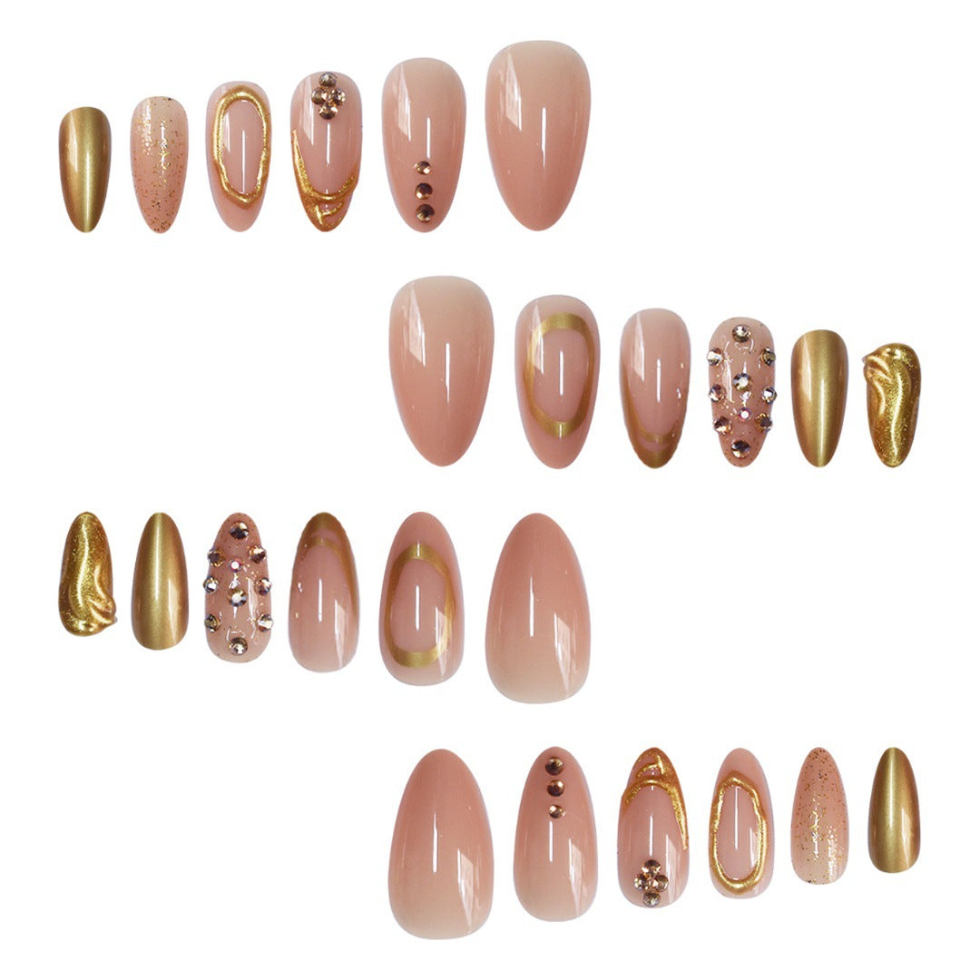 Glamouröse 3D-Nagelkunstverlängerungen Brehn