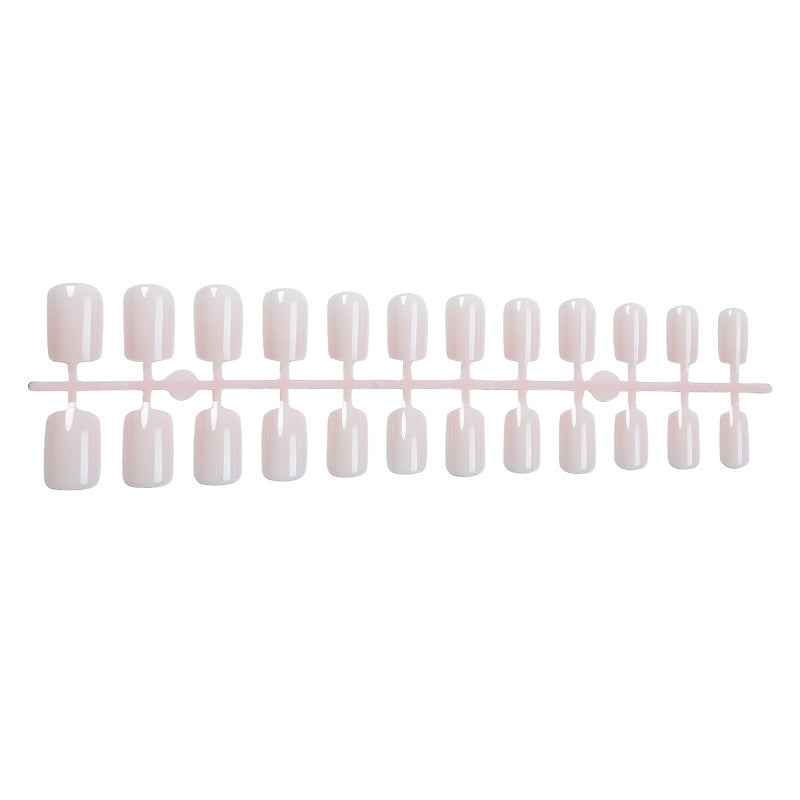 Kunstnagelset mit elegantem Hochglanz-Finish Brehn