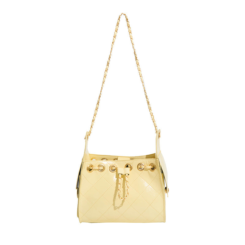 Gepolsterte Kettenhenkel-Handtasche