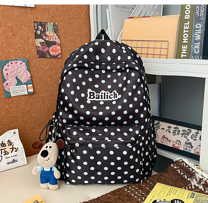 Stylische gepunktete Rucksack