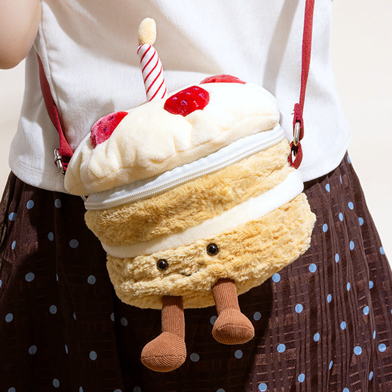 Plüsch Geschichteter Kuchen Umhängetasche mit Erdbeer-Applikationen & Kerzen-Topper Brehn