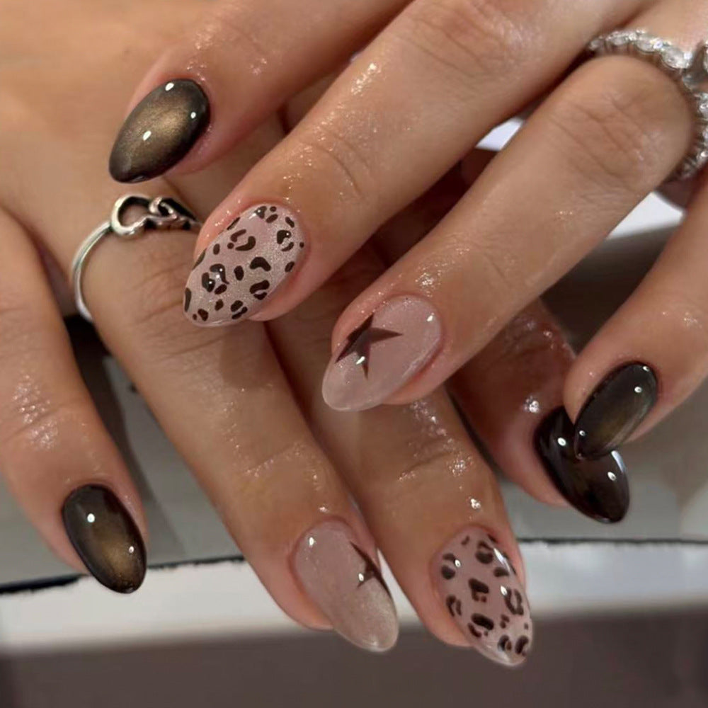Künstlerische Leopardenmuster-Nagelwickel Brehn