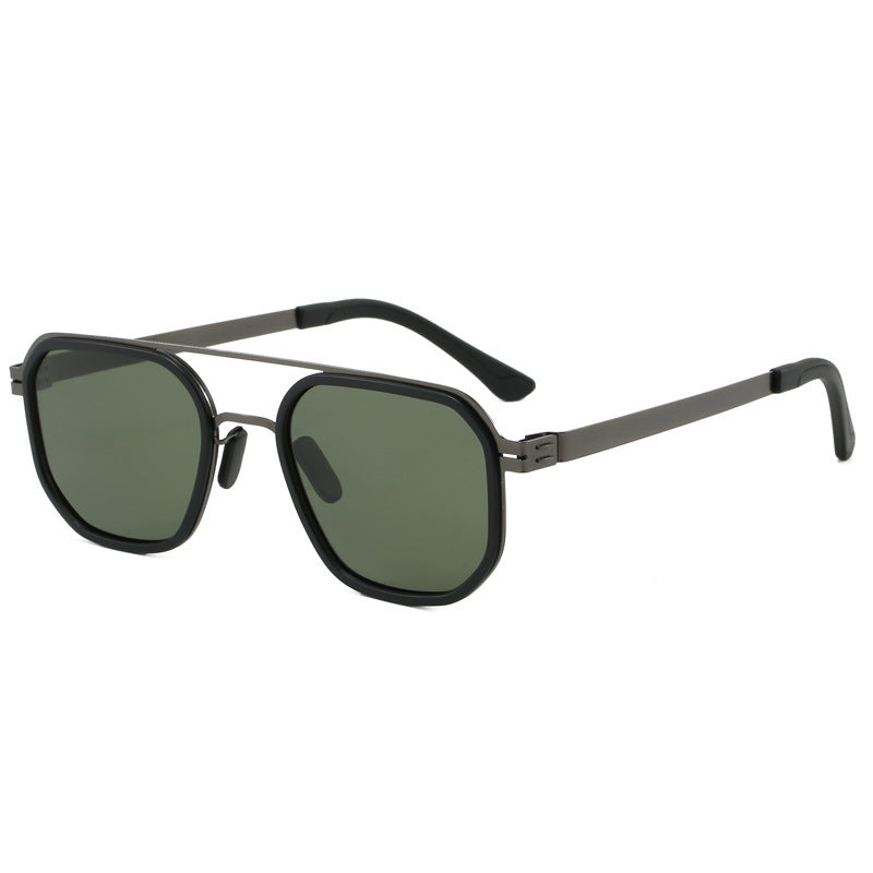 Damen modische Sonnenbrille im modernen stilvollen Design Brehn