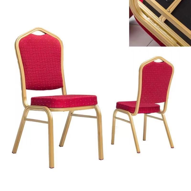 Eleganter gepolsterter Essstuhl mit goldenen Rahmen Brehn