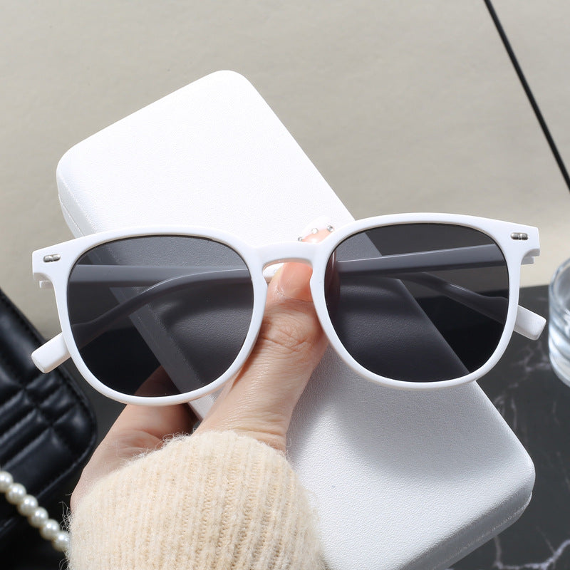 Damen modische Sonnenbrille mit transparentem Rahmen und elegantem Design Brehn