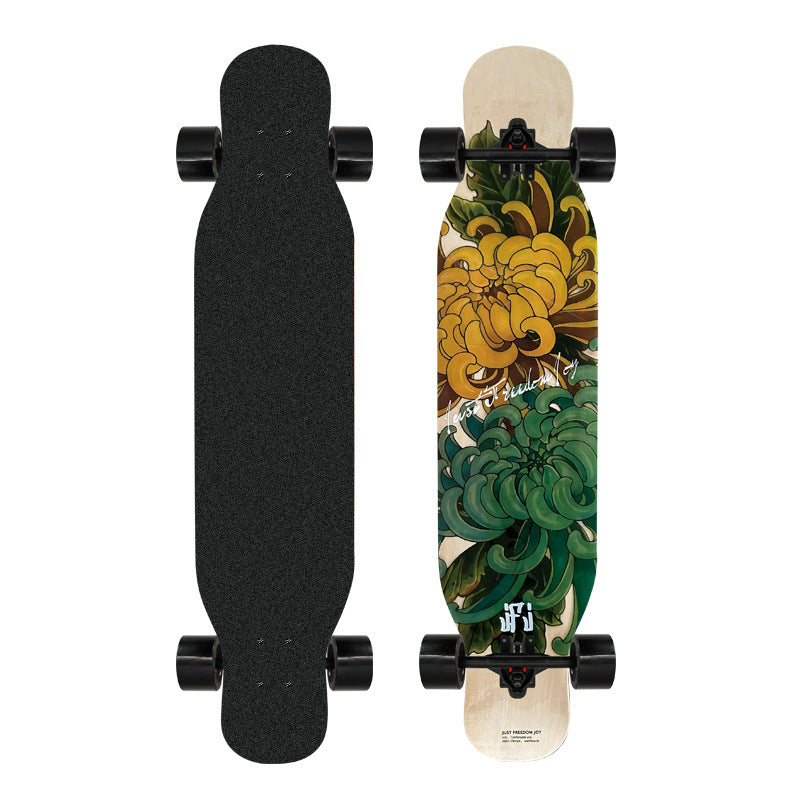 Künstlerisch mit Löwenmotiv verziertes Longboard Brehn
