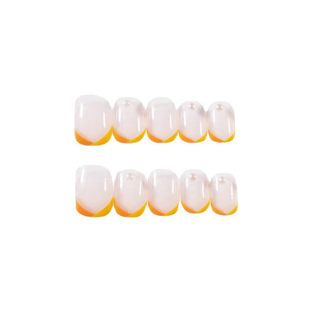 Kreatives Nageldesign mit elegantem Farbverlauf Brehn