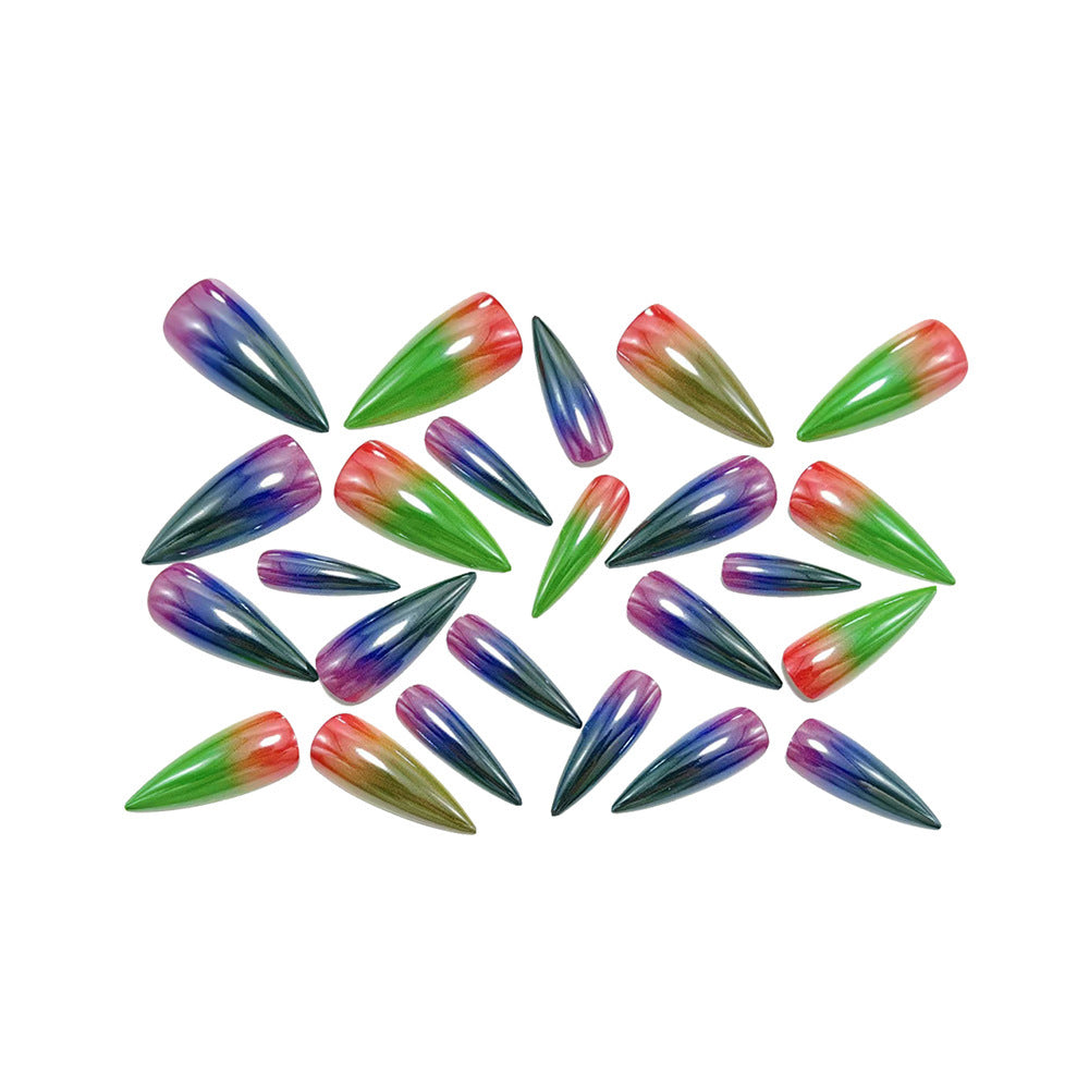 Hochglänzende Kunstnägel im trendigen Multicolor-Design Brehn