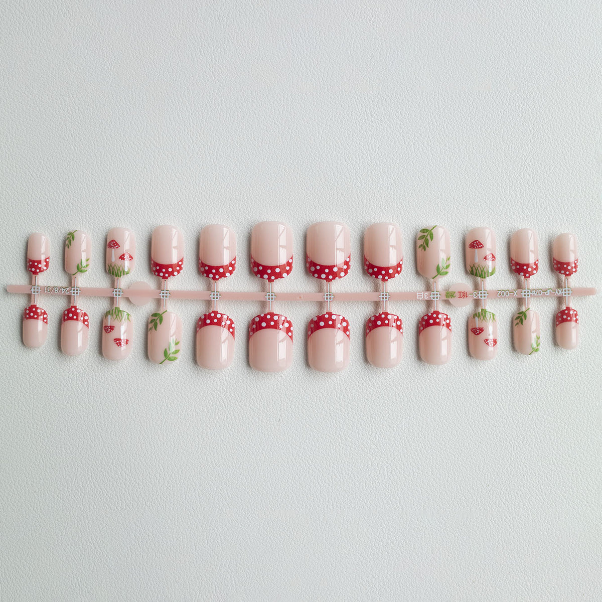 Dekorative Kirschblüten Nagelkunst