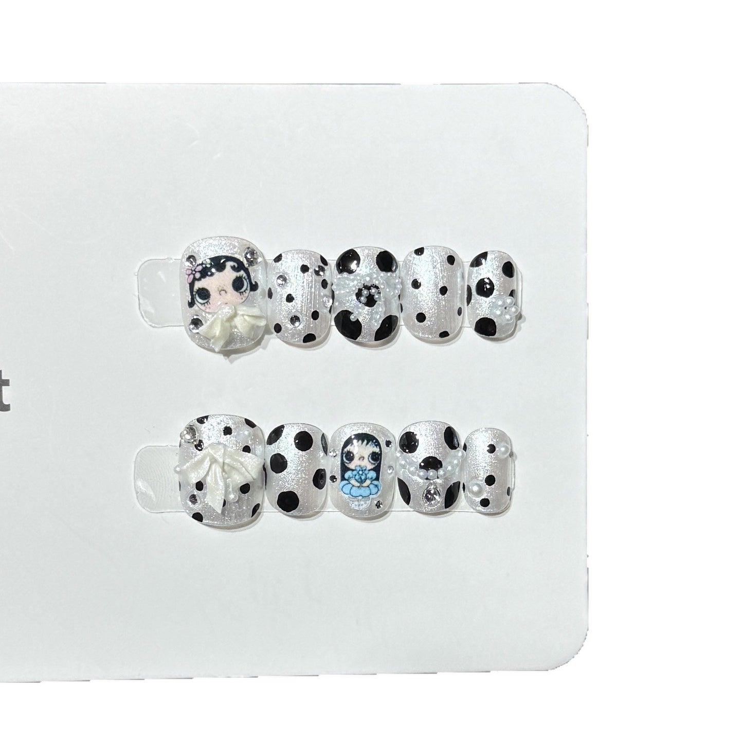Verspieltes Charakter Press-On Nail Art Set Brehn