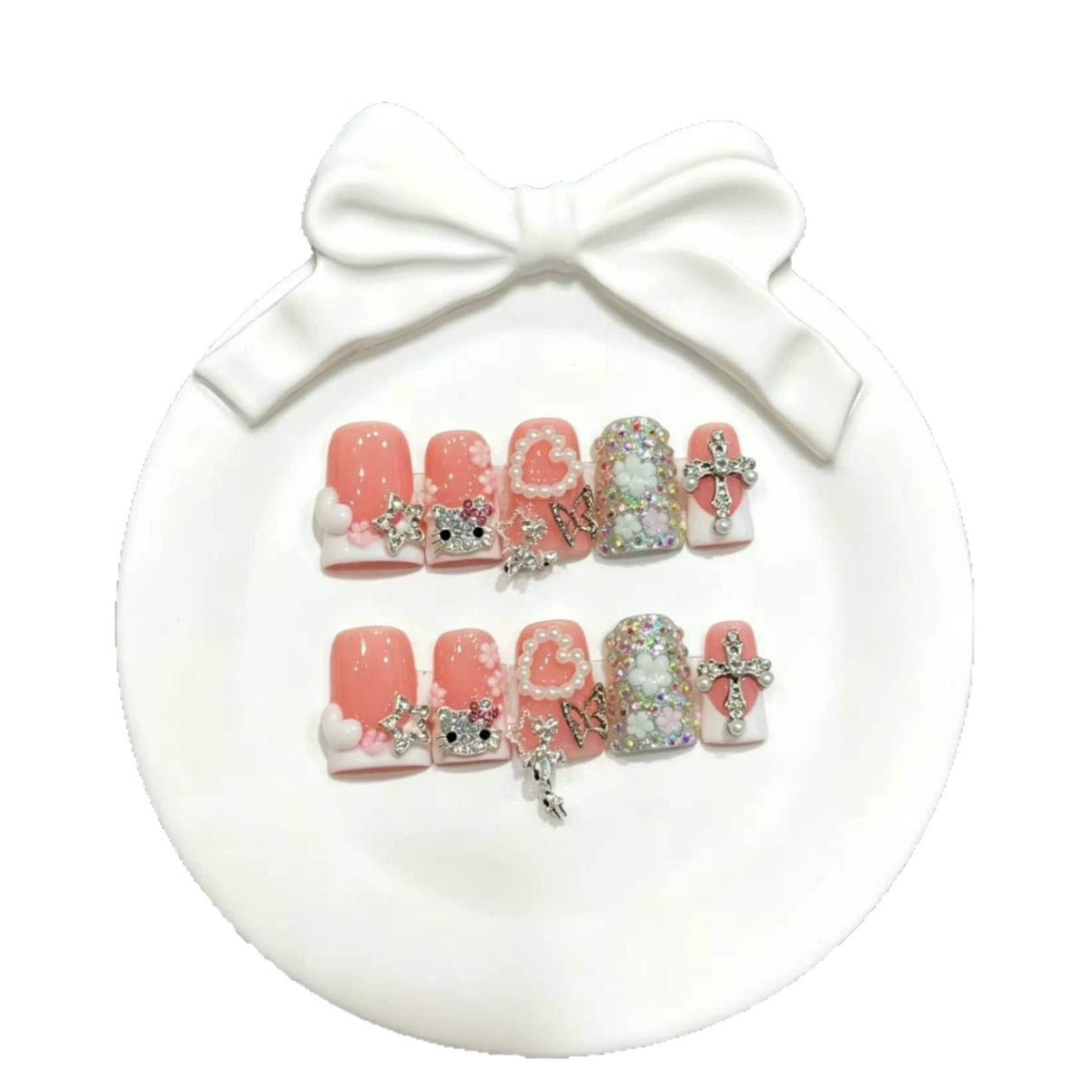 Dekoratives Press-On Nagelkunst-Set mit 3D Charms