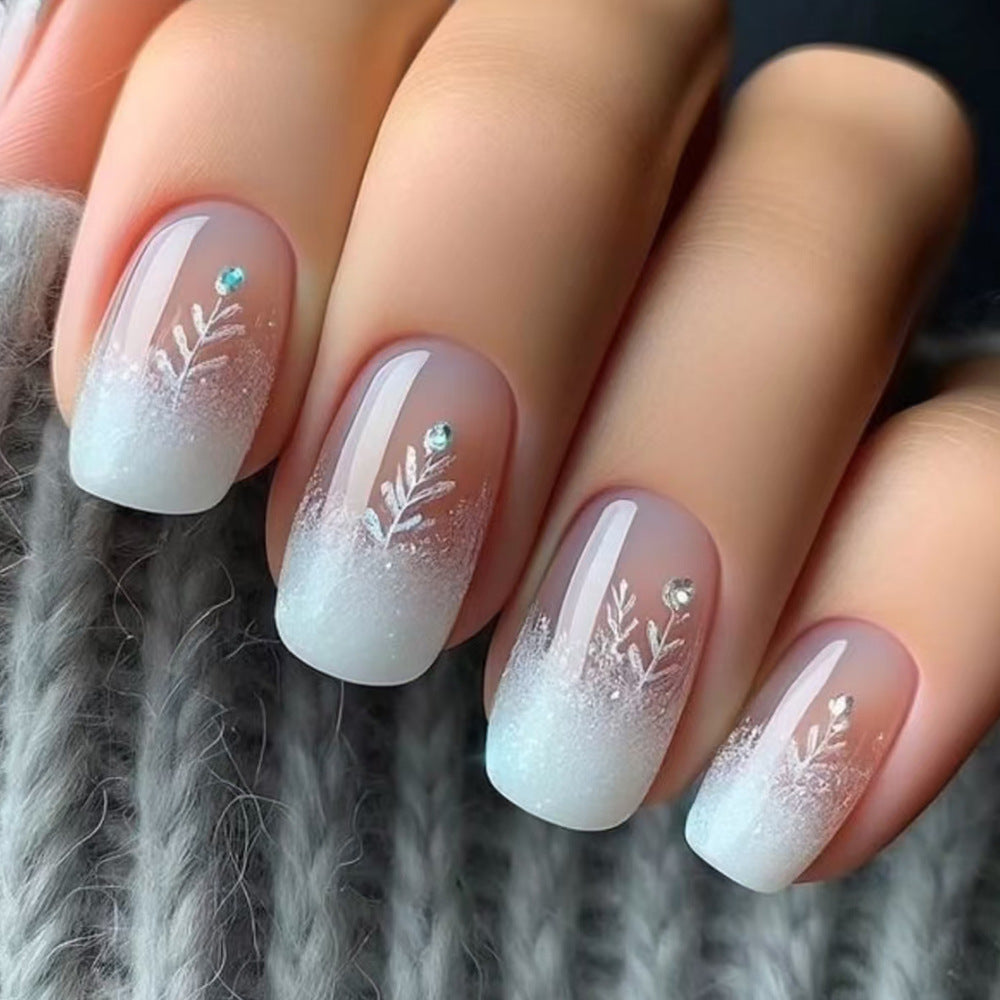 Künstlerische Press-On Nail Art Brehn