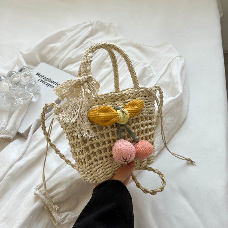 Handgefertigte gehäkelte Schultertasche