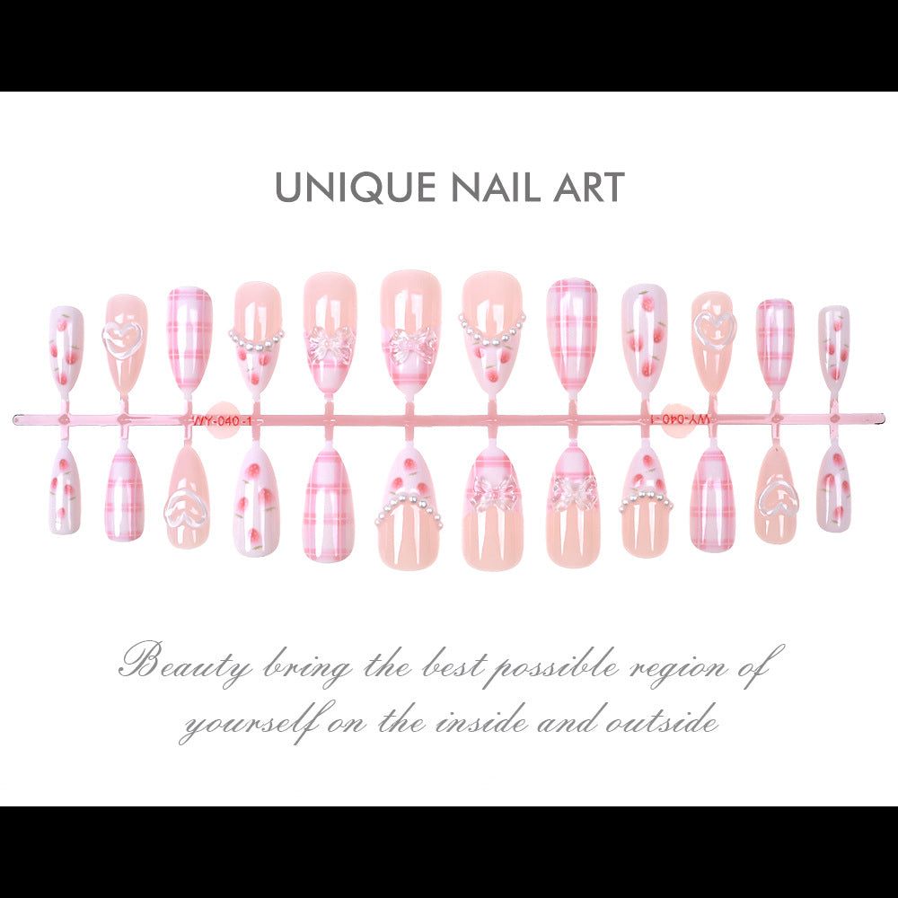 Elegante Press-On Nail Art Brehn