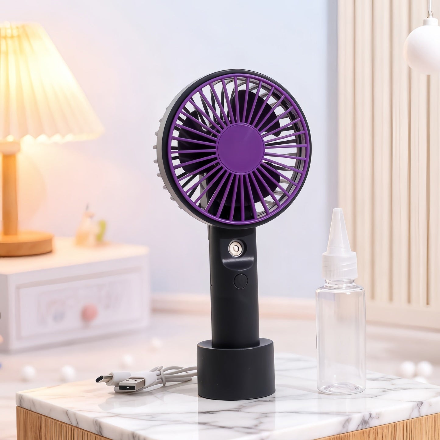 Frauen Tragbarer Handventilator mit Sprühfunktion Brehn